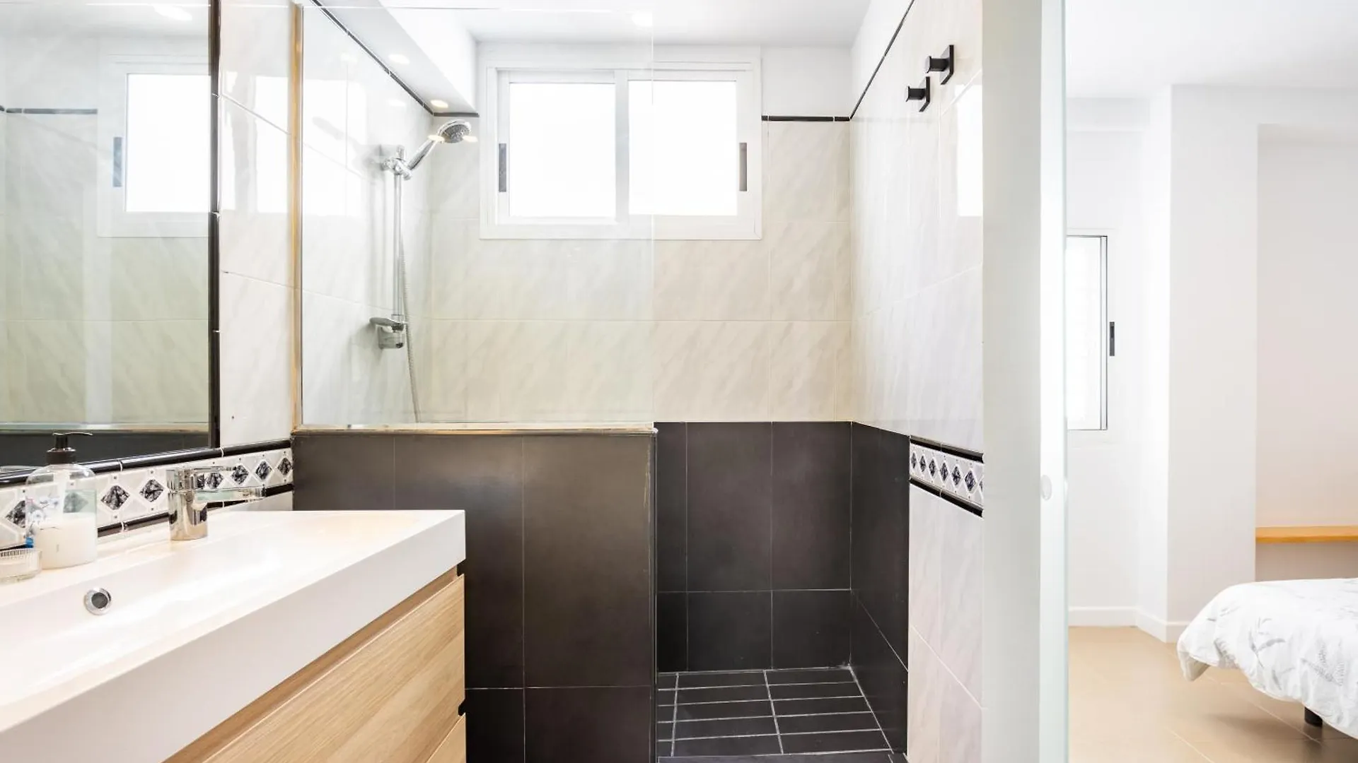 Home2Book Pleasant & Design Apt Santa Cruz Center Apartment Santa Cruz de Tenerife